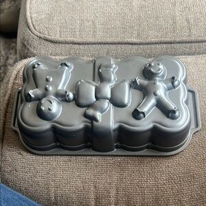 Nordic Ware Gingerbread Loaf Pan Holiday Christmas Excellent Condition 10-3/4"L